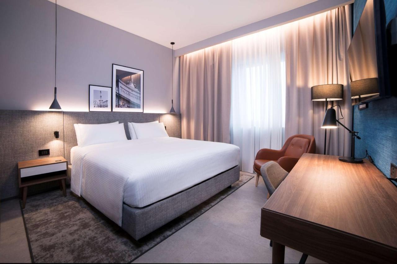 Radisson Hotel Nola Naples Zewnętrze zdjęcie