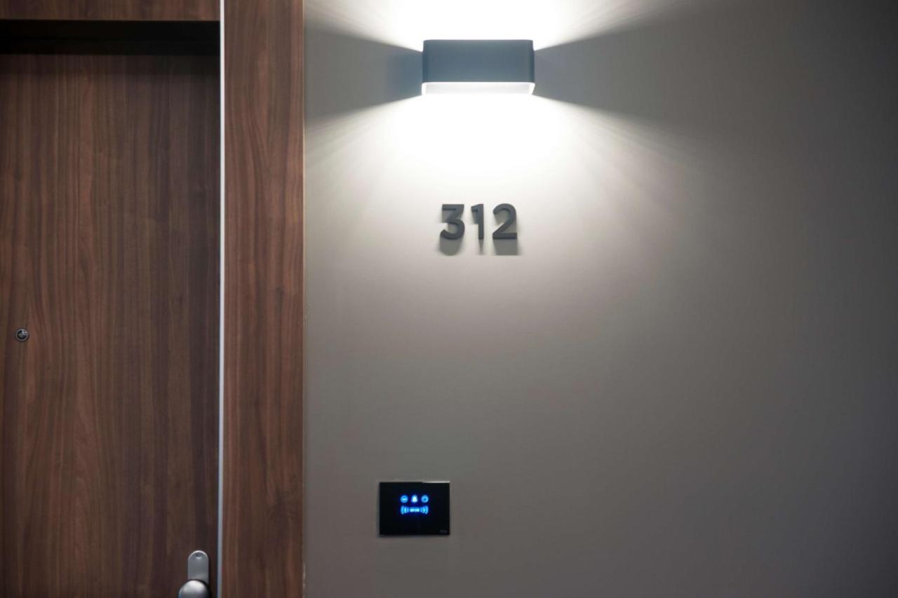Radisson Hotel Nola Naples Zewnętrze zdjęcie